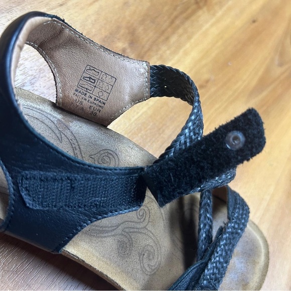 Taos Footwear Women’s Black and Tan Sparkle Sandals Size 7/7.5 - Picture 9 of 11